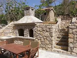 Katarinini Dvori - Five Bedroom ホテル Draga Bašćanska