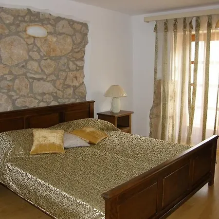 Katarinini Dvori - Five Bedroom Draga Bašćanska