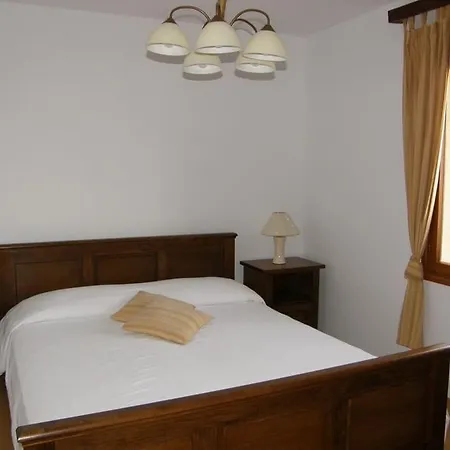 ホテル Katarinini Dvori - Five Bedroom 5*