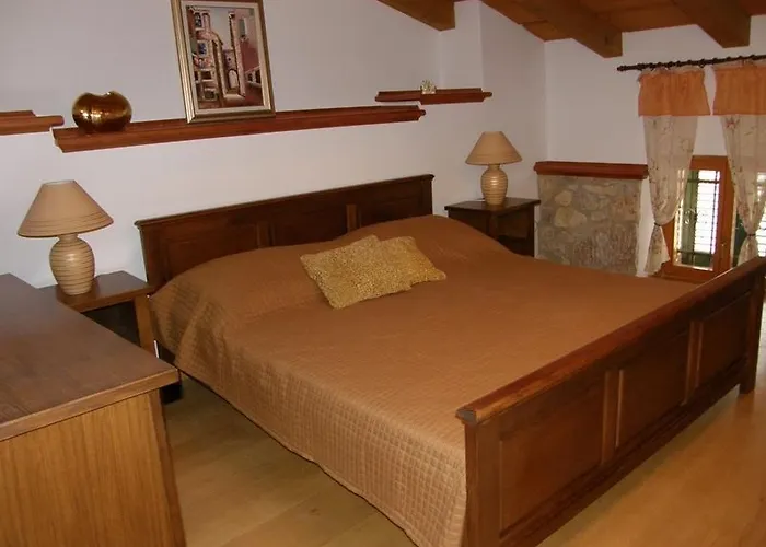 Katarinini Dvori - Five Bedroom Hotel