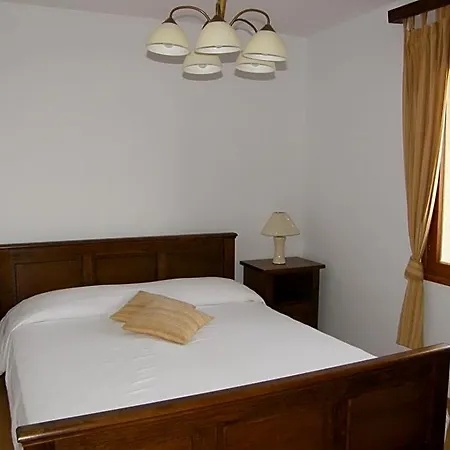Katarinini Dvori - Five Bedroom Hotel
