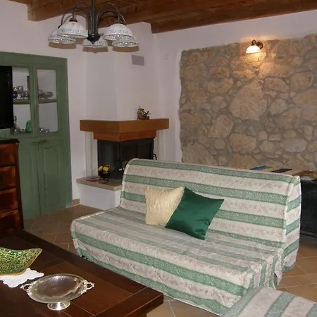 Katarinini Dvori - Five Bedroom Szálloda Draga Bašćanska