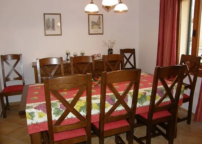 Szálloda Katarinini Dvori - Five Bedroom Draga Bašćanska
