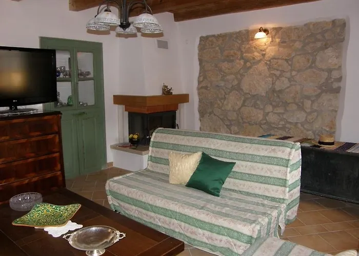 Katarinini Dvori - Five Bedroom Szálloda Draga Bašćanska